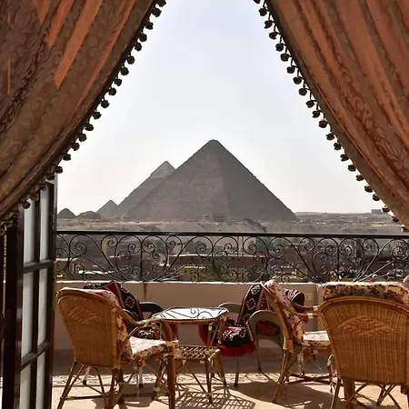 Pyramids Suites Guest House